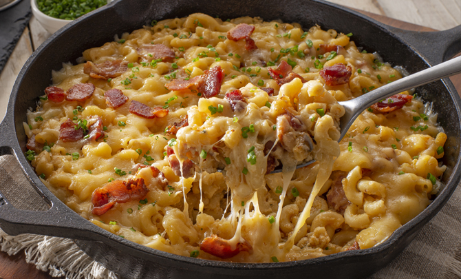 Smoked Gouda Buffalo Bacon Mac ‘n’ Cheese